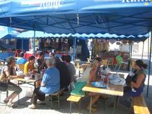 Gemütlich beisammensitzen am Marktplatz - Foto von Silvia Puffer am Freitag, 23. August 2013