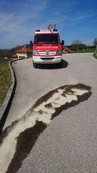 Umwelt Einsatz - Ölspur am Samstag,  7. April 2018